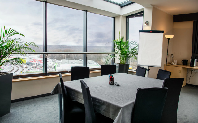 Economy Silesian Hotel