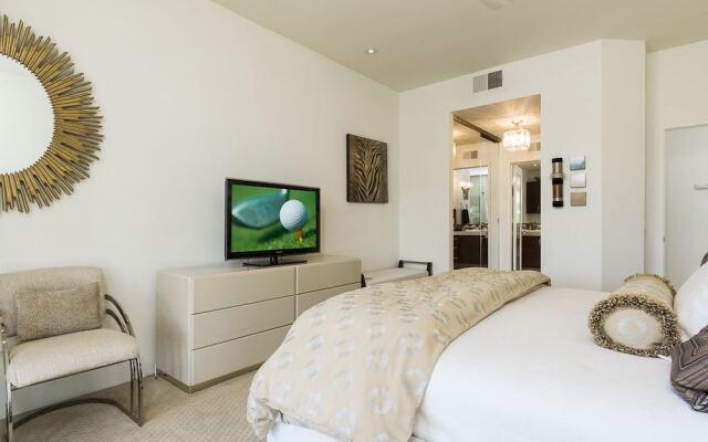 Designer Palm Springs Condo by RedAwning