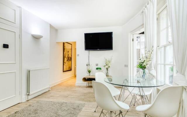 2bed w/ Covered Patio, 5 Mins to Paddington Stn