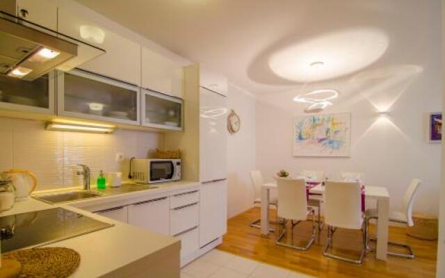 Harmony Apartment