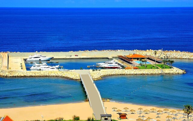 Jiyeh Marina Resort Hotel & Chalets