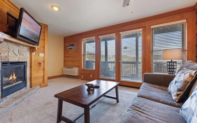 Suite at Dollywood Lane