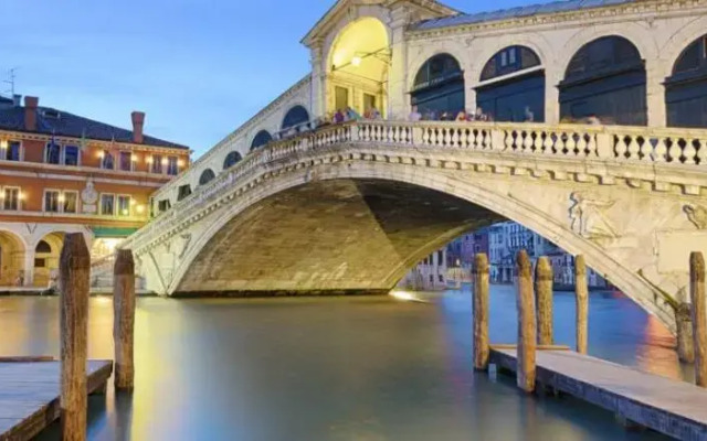 Venice Rainbow Rialto Hotel