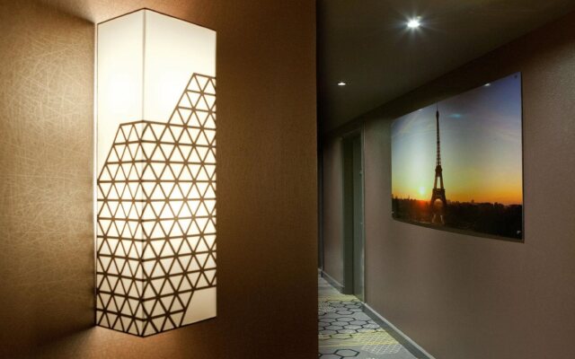 Hotel Eiffel Capitol