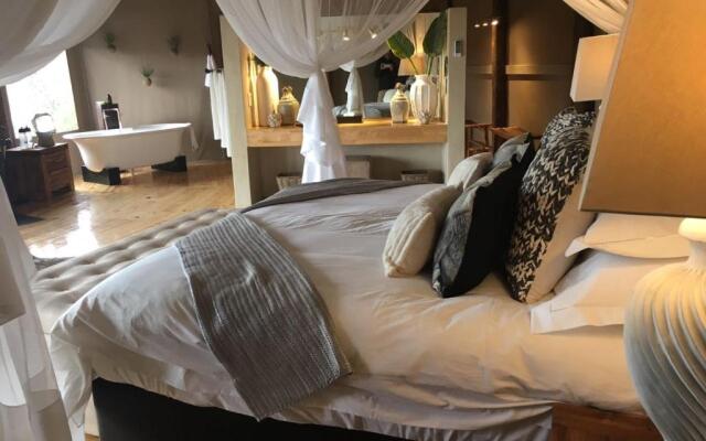 Bush Lodge – Amakhala Game Reserve