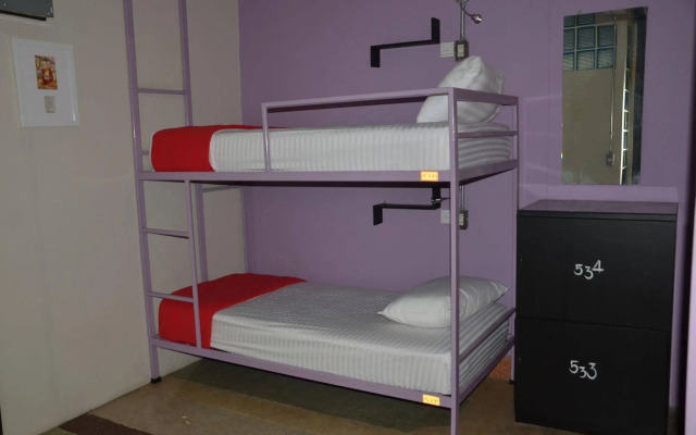 Silom Art Hostel