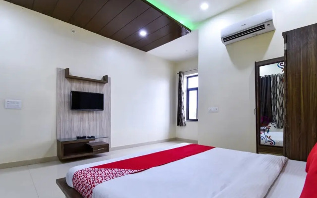 Glorious Resort by OYO Rooms