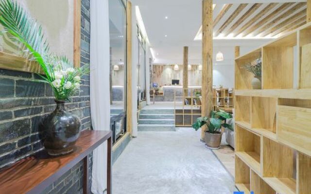 Sanwanli Senlv Designer Homestay (Tengchong Heshun Ancient Town)