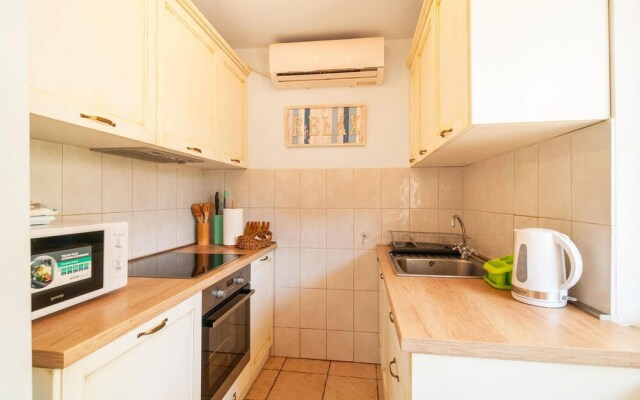 Nice Home in Povlja With 2 Bedrooms and Wifi