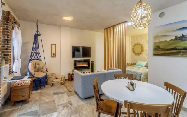 Cipressi Spectacular Italian Tuscan Loft