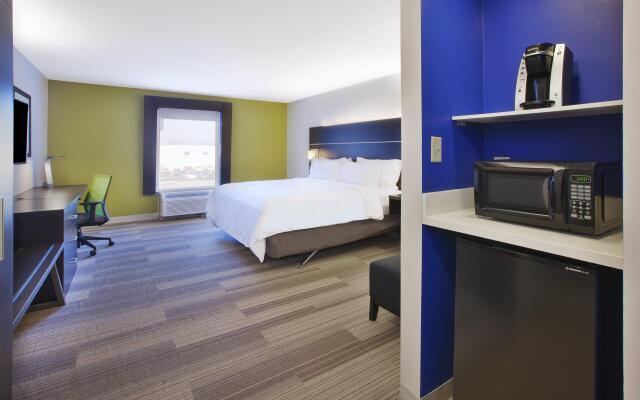 Holiday Inn Express Tiffin by IHG