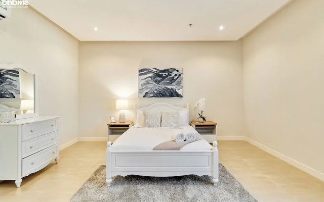 bnbmehomes-Top APT nr Kingdom Tower-B11