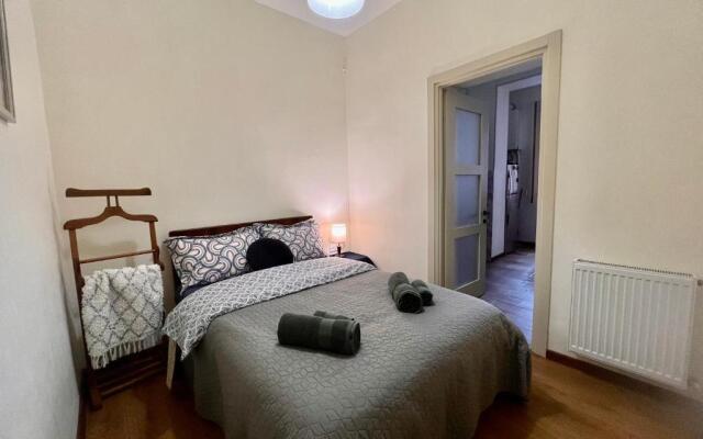 New Apartment Near Holiday Inn