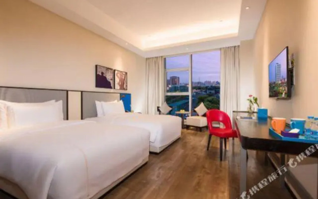 X Hotel Shuguang Atour, Shanghai Wuxu Cruise Terminal