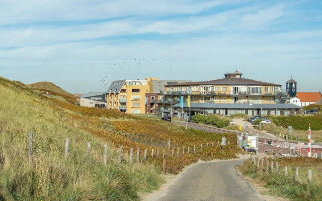 Radiant Apartment Near Beach