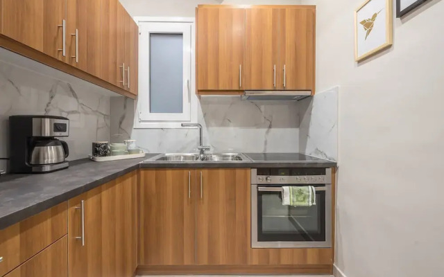 Elegant Mavili Suite by Cloudkeys
