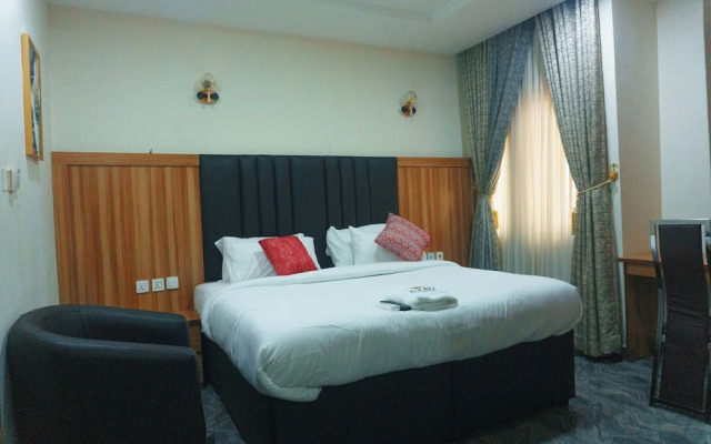 Rolarz Resorts & Hotel