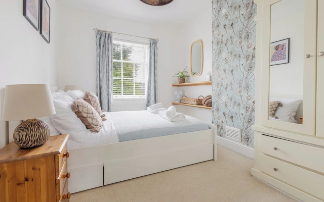 Stylish 5BD Townhouse in Leamington Spa