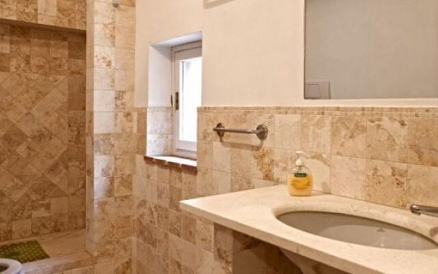 Monte S. Savino Apartments by ThazItalia