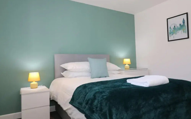 Railway House 5 bed - Maryhill