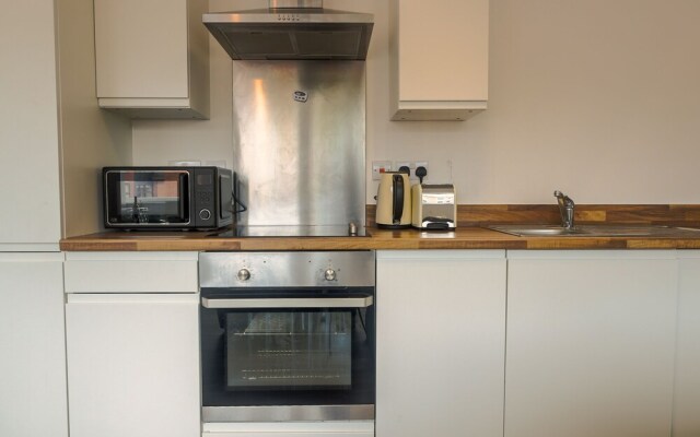 Immaculate 1-bed Apartment in Derby Centre