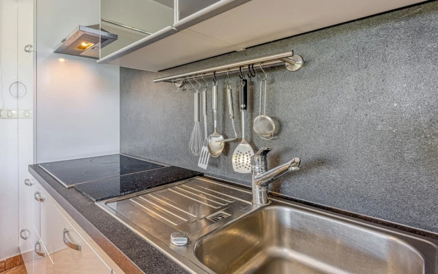 Sea Breeze Residence Mariella