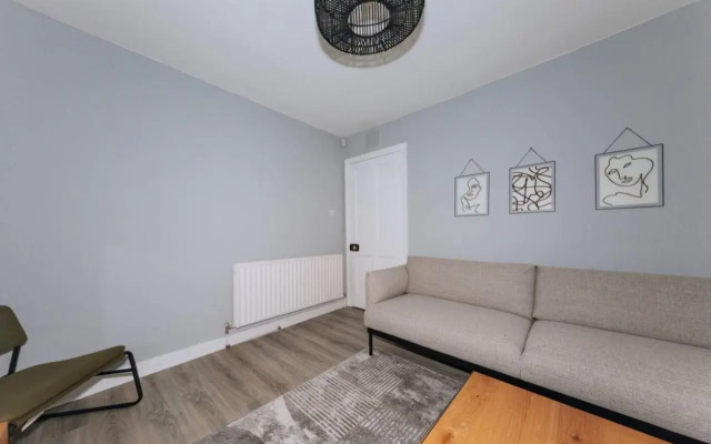 Centrally Located & Spacious 4BD House- St Kevin's