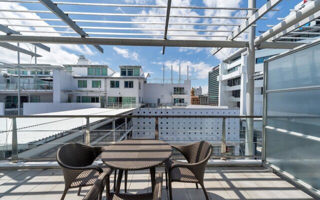 QV Luxury Sea View Apartment - 581
