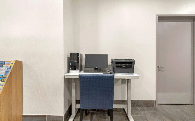 Best Western Marina State Beach