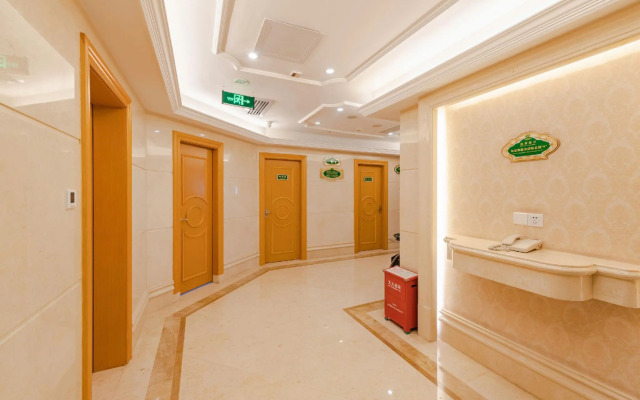 Vienna hotel Shenzhen Dongmen Old Street
