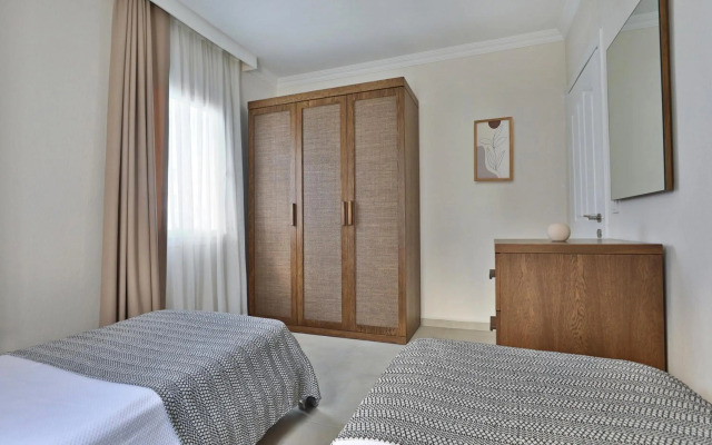 Lavinya Otel