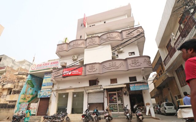 Oyo Flagship 36992 Sidharth Plaza Haiderpur