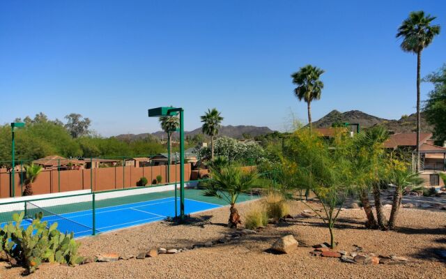 Resort-like w/ Tennis, Bocci, Golf & Games Galore!