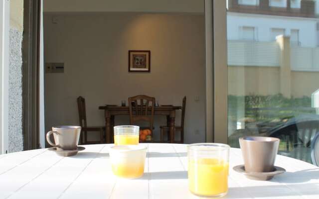Apartamento Bellamar con terraza y piscina