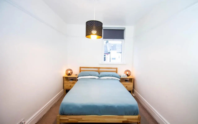 Peaceful House in the Centre of City