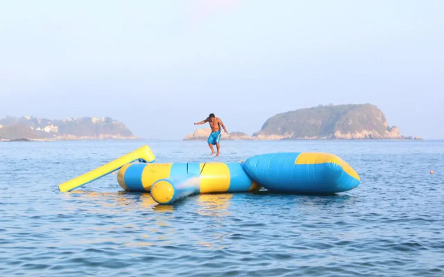 Las Brisas Huatulco – All Inclusive