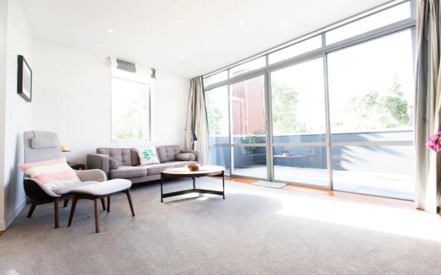 Luxury 4 Bedroom Home With Private Cinema