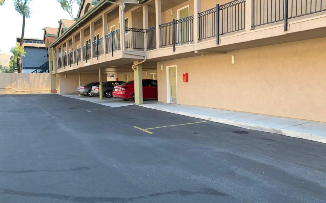 Olive Tree inn & Suites