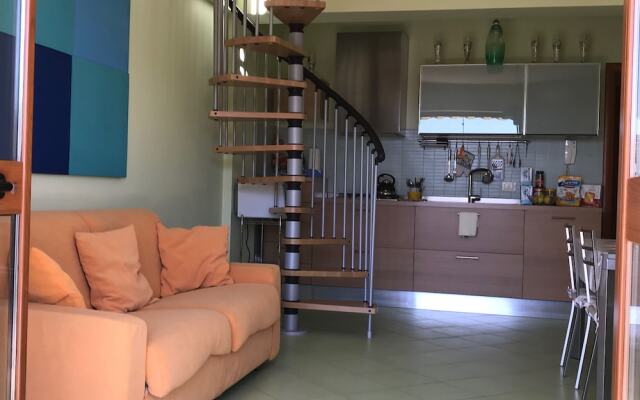 Adriana Holiday House , Free Parking, Wi Fi, Near Sea, Private Kitchen,