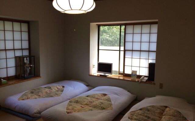 Fuji-Hakone Guest House