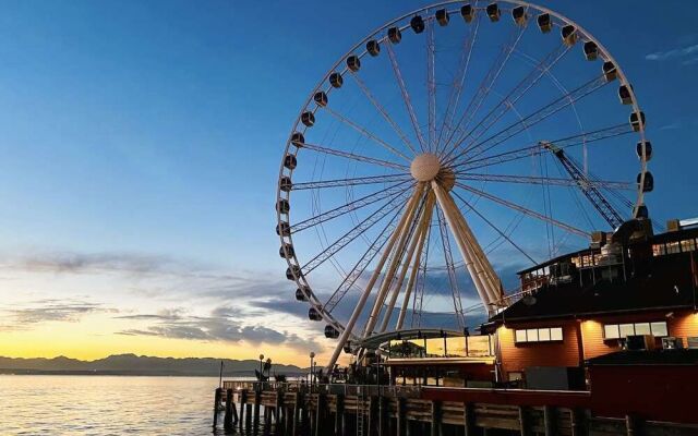 Beacon Hill Retro - Central Location