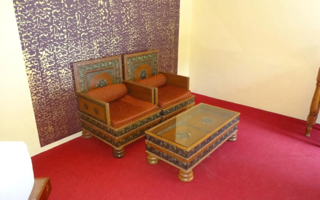 Deshadan Cliff and Beach Resort
