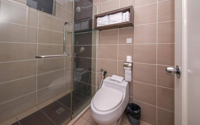 OYO Rooms Bundusan Commercial Centre