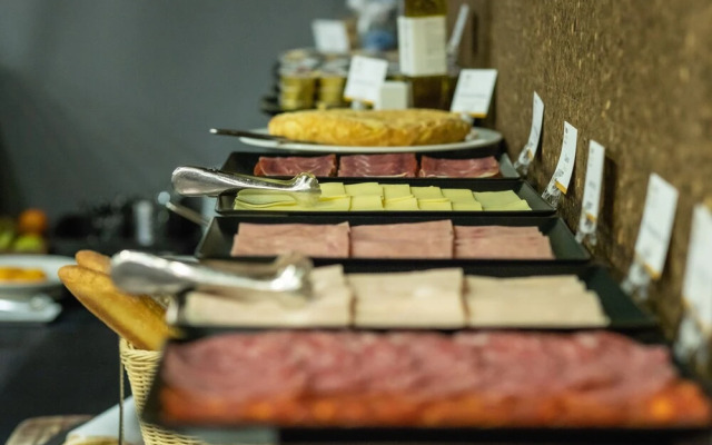 Hotel Abades Via Norte