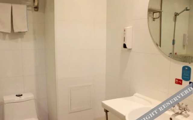 Hanting Hotel (Rongcheng Chengshan Avenue)