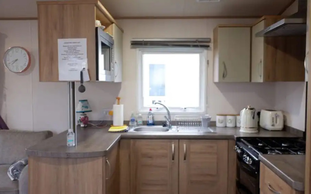 Luxury 2 Bedroom Caravan at Mersea Island Holiday