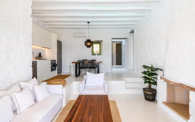 Mykonos Supreme Comfort Suites & Villas