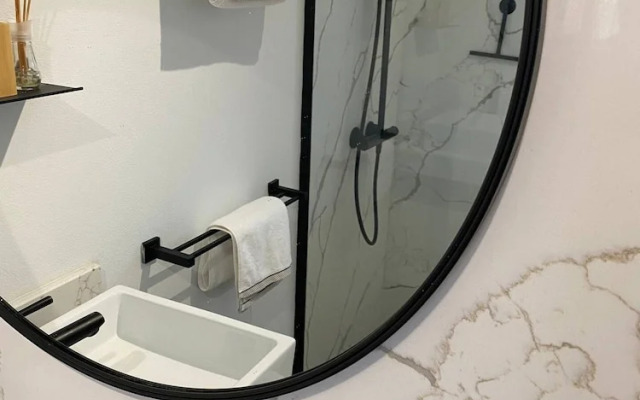 Palm Beach Vacaysuites - Palm Suite 100m2