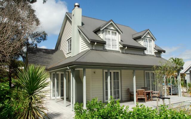 Russell Cottages
