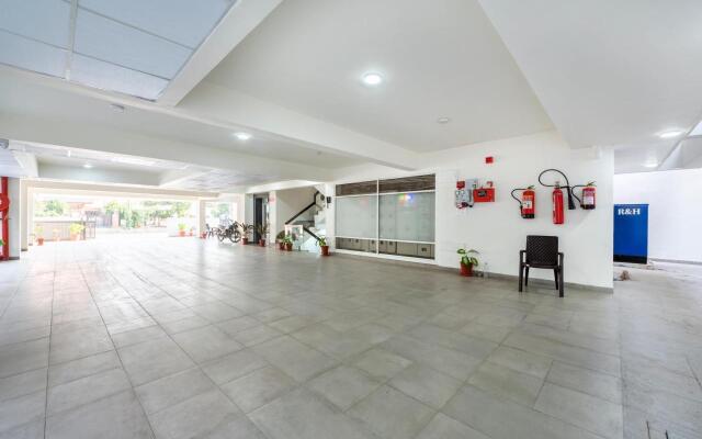 Palm Stay - Studios & Rooms